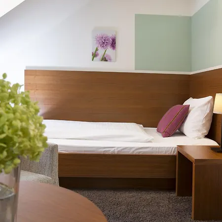 Am Markt Hotell 3*